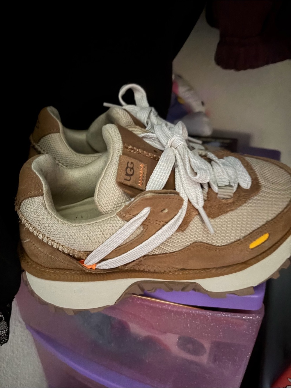 UGG® Retrofi Low Top Sneaker 7

Chunky Beige and Brown Suede Mesh Sneaker